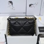 CHANEL-19-HANDBAG-.png