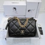 CHANEL-19-HANDBAG-.png