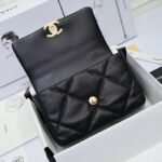CHANEL-19-HANDBAG-.png